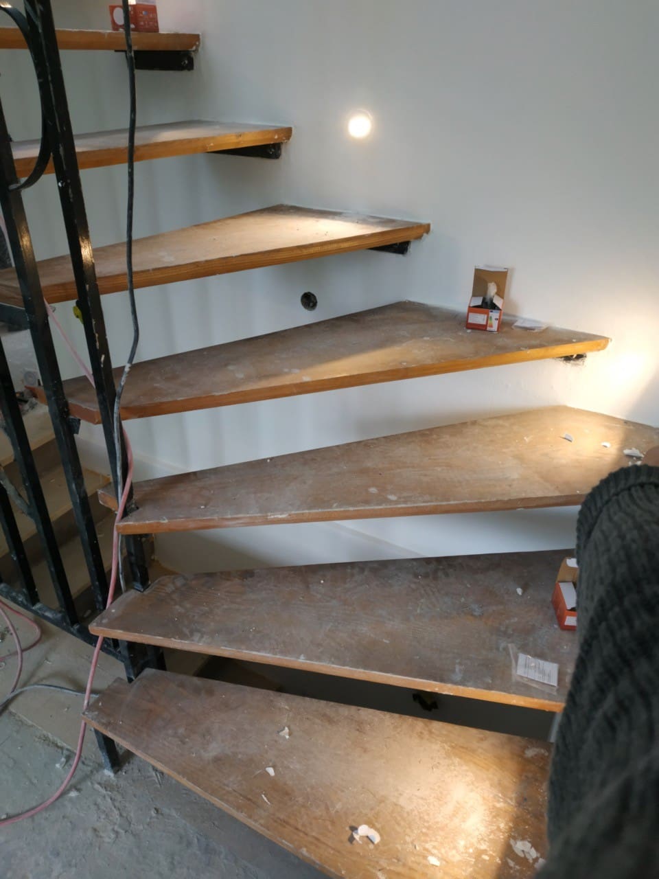 Treppenlichter zum DG installiert